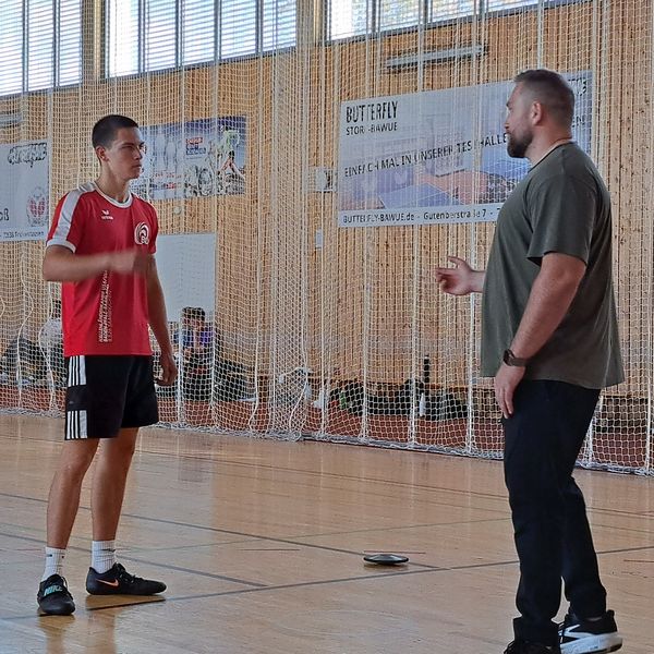 Individuelles Training und Gespräche, hier mit Artur Hoppe, ...